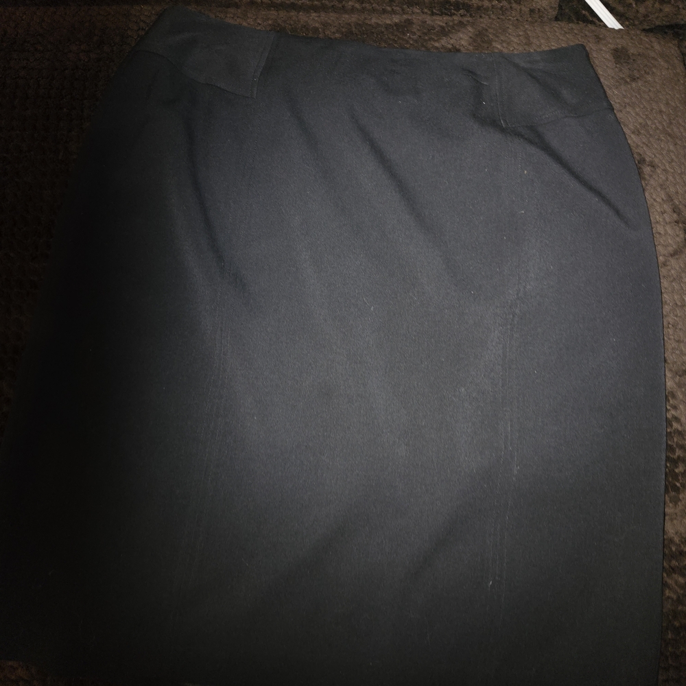 Worthington Classic Black Pencil Skirt